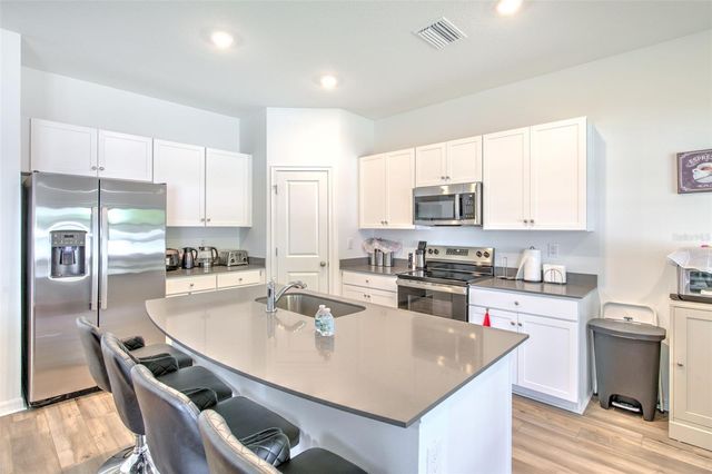 34991 MULRION DRIVE, Zephyrhills, FL 33541