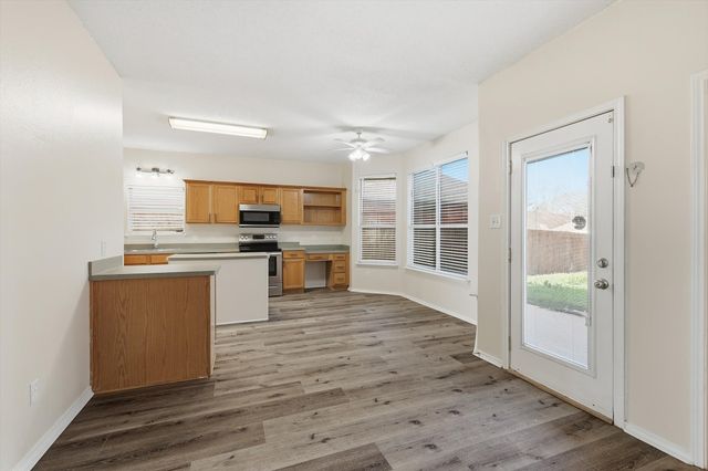 6917 Club Creek Drive, Fort Worth, TX 76137