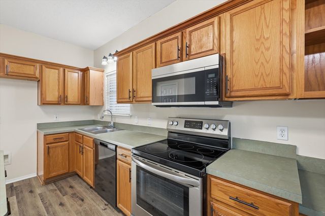 6917 Club Creek Drive, Fort Worth, TX 76137