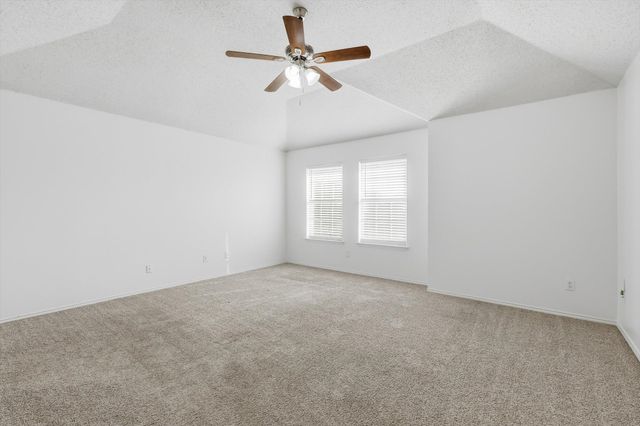 6917 Club Creek Drive, Fort Worth, TX 76137