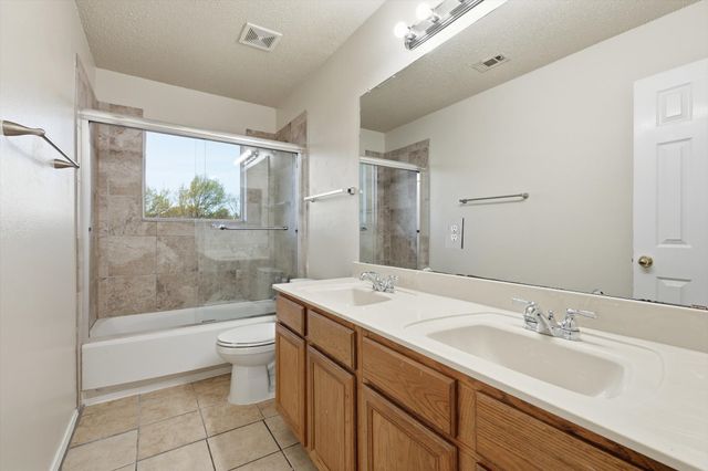 6917 Club Creek Drive, Fort Worth, TX 76137