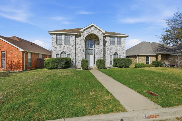 6917 Club Creek Drive, Fort Worth, TX 76137