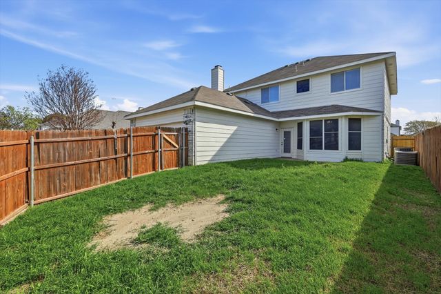 6917 Club Creek Drive, Fort Worth, TX 76137