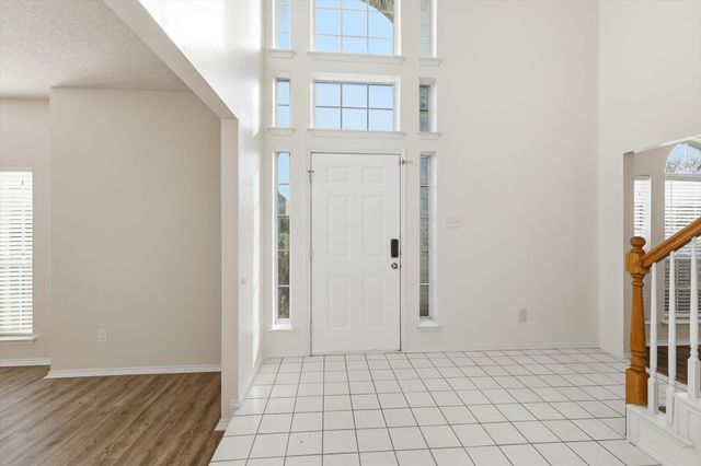 6917 Club Creek Drive, Fort Worth, TX 76137