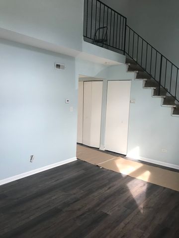 689 Wilson Street, Hanover Park, IL 60133