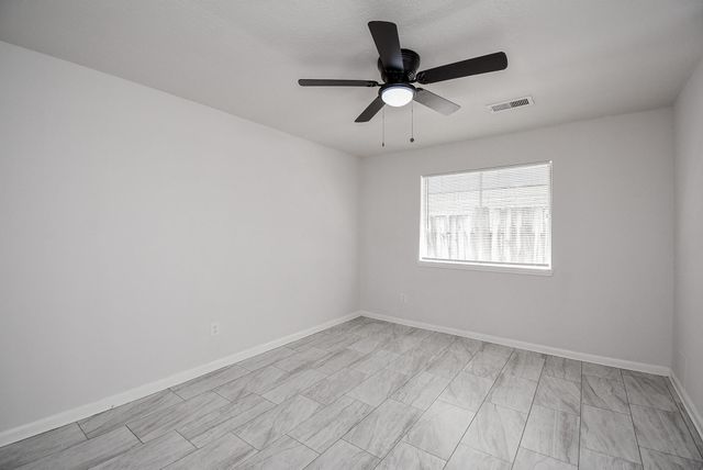 9527 Kingsvalley Street, Houston, TX 77075