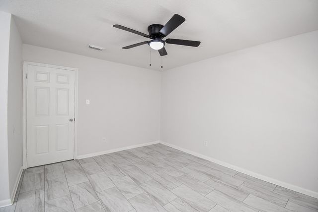 9527 Kingsvalley Street, Houston, TX 77075