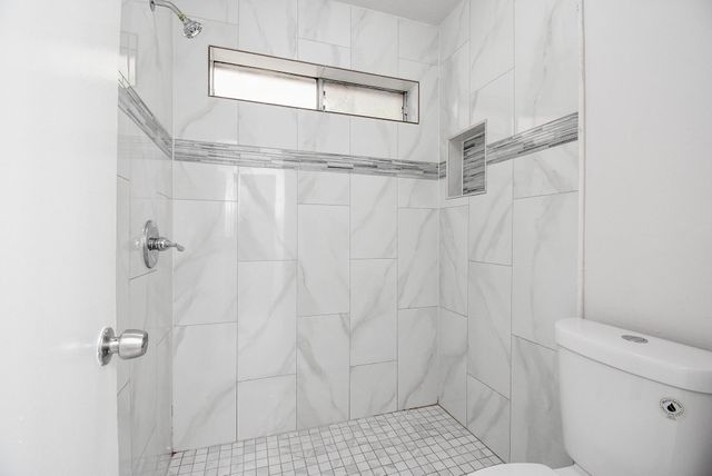 9527 Kingsvalley Street, Houston, TX 77075