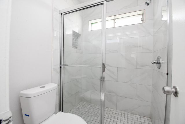 9527 Kingsvalley Street, Houston, TX 77075