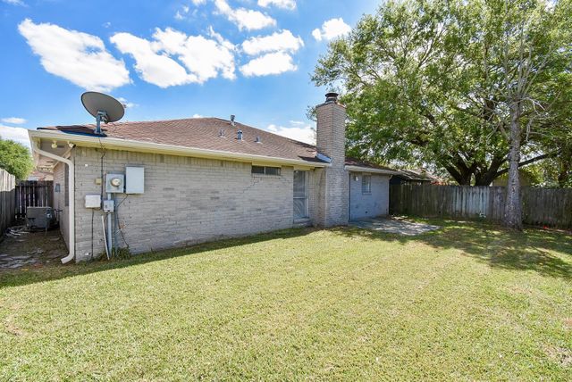 9527 Kingsvalley Street, Houston, TX 77075