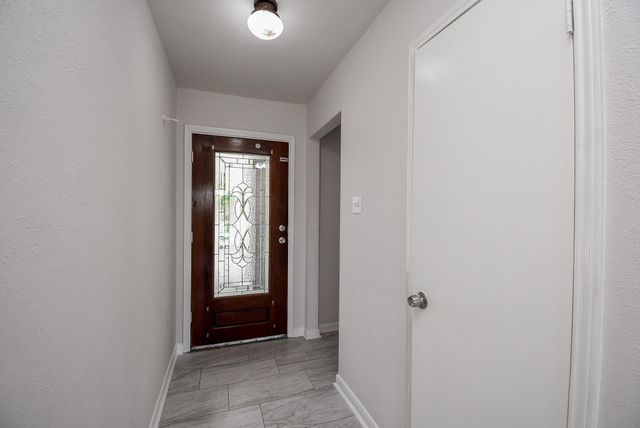 9527 Kingsvalley Street, Houston, TX 77075