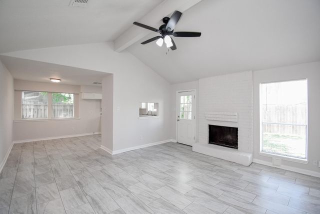 9527 Kingsvalley Street, Houston, TX 77075