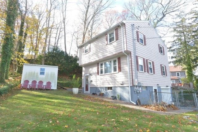 45 Decker St, Milton, MA 02186