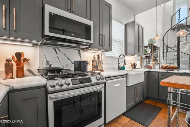 1008 C 12th Street, Port Royal, SC 29935