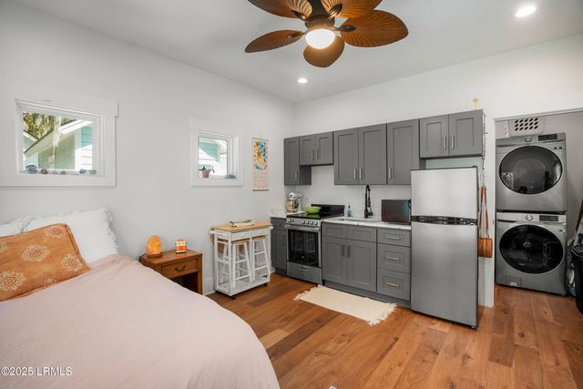 1008 C 12th Street, Port Royal, SC 29935