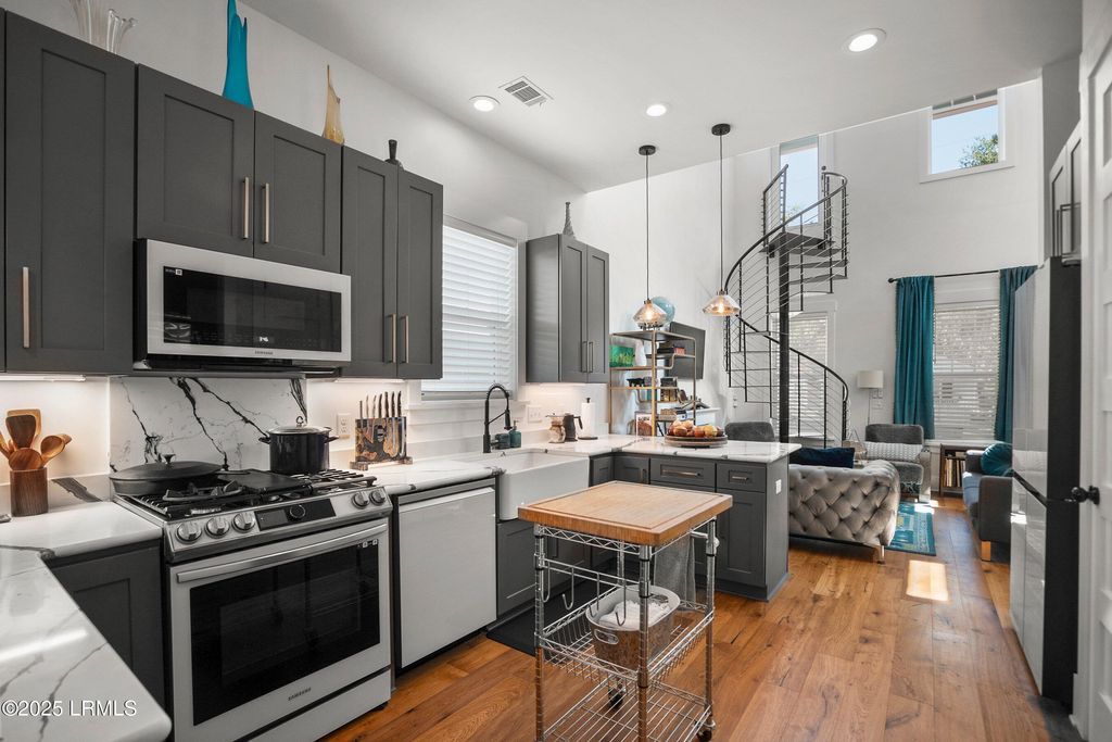 1008 C 12th Street, Port Royal, SC 29935