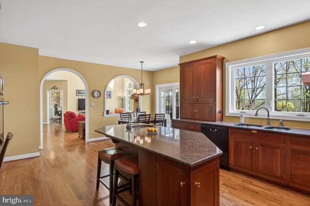1207 TULLAMORE CIR, Chester Springs, PA 19425