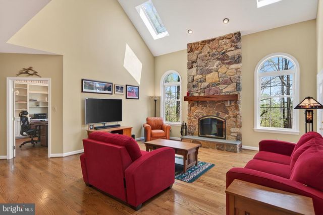 1207 TULLAMORE CIR, Chester Springs, PA 19425