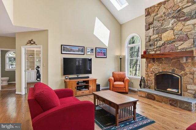1207 TULLAMORE CIR, Chester Springs, PA 19425