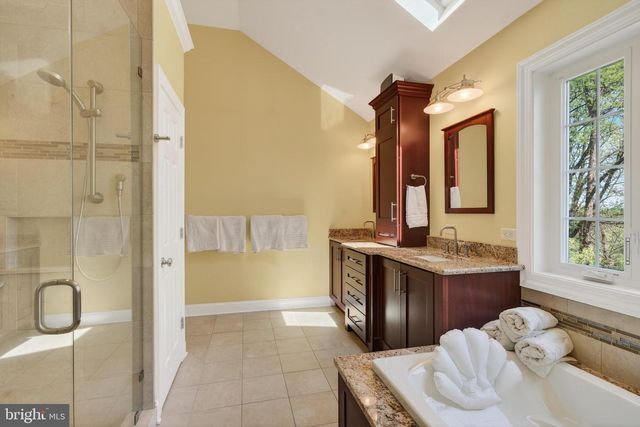 1207 TULLAMORE CIR, Chester Springs, PA 19425