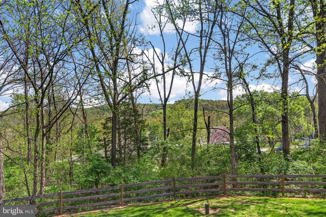 1207 TULLAMORE CIR, Chester Springs, PA 19425