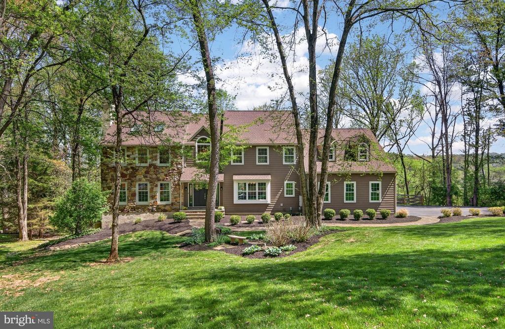 1207 TULLAMORE CIR, Chester Springs, PA 19425
