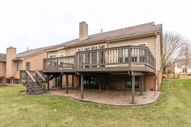 17200 Lake View Circle 37, Northville Twp, MI 48168