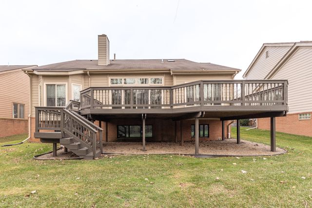 17200 Lake View Circle 37, Northville Twp, MI 48168
