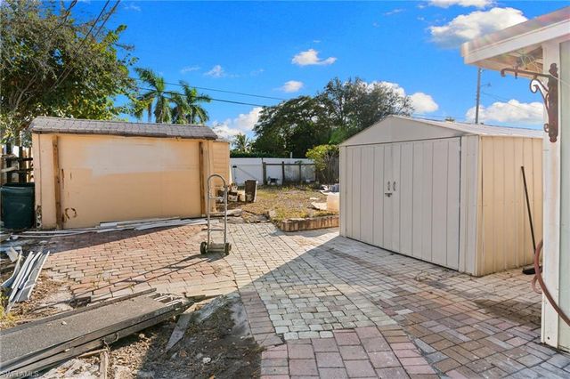 1204 Ridge ST, Naples, FL 34103