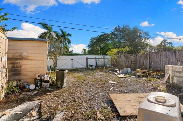 1204 Ridge ST, Naples, FL 34103