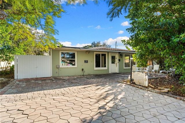 1204 Ridge ST, Naples, FL 34103