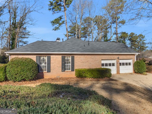 521 Horseshoe Circle, Stockbridge, GA 30281