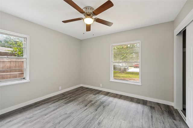 1305 W Lavender Lane, Arlington, TX 76013