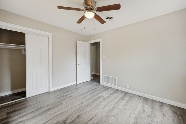 1305 W Lavender Lane, Arlington, TX 76013