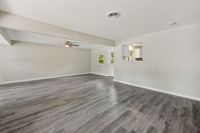 1305 W Lavender Lane, Arlington, TX 76013