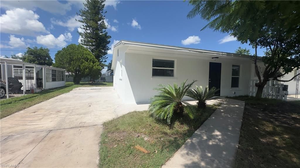 1119 Vineyard PL, LEHIGH ACRES, FL 33936 — photo 2