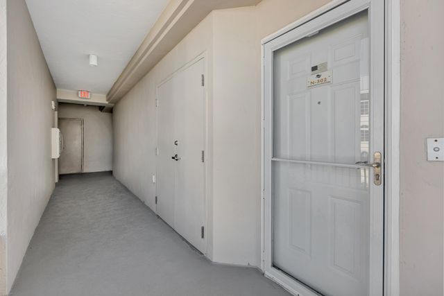 2000 S Highway A1a N302, Jupiter, FL 33477