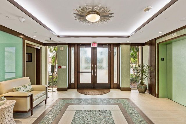 2000 S Highway A1a N302, Jupiter, FL 33477