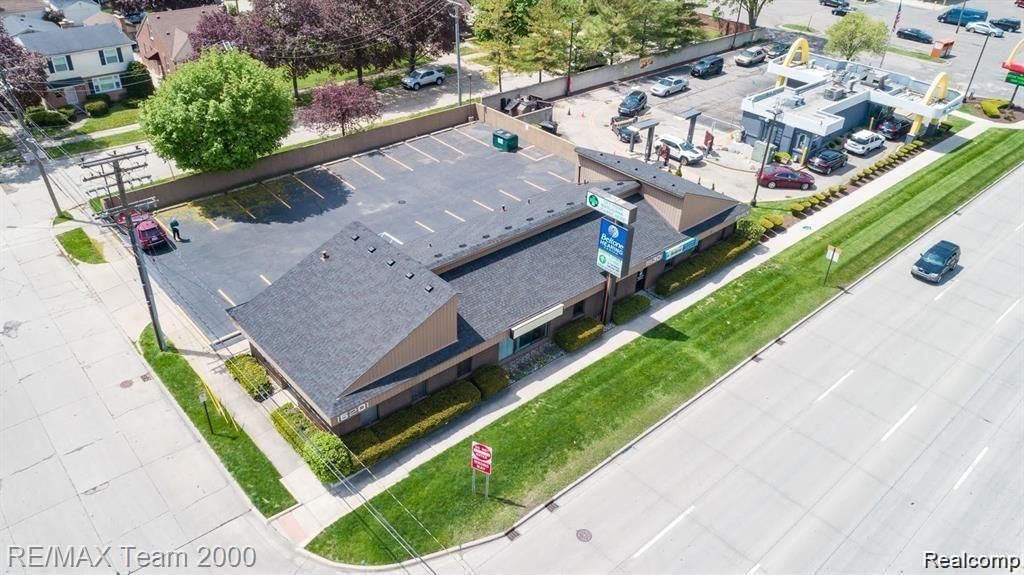 15201 Southfield Road, Allen Park, MI 48101