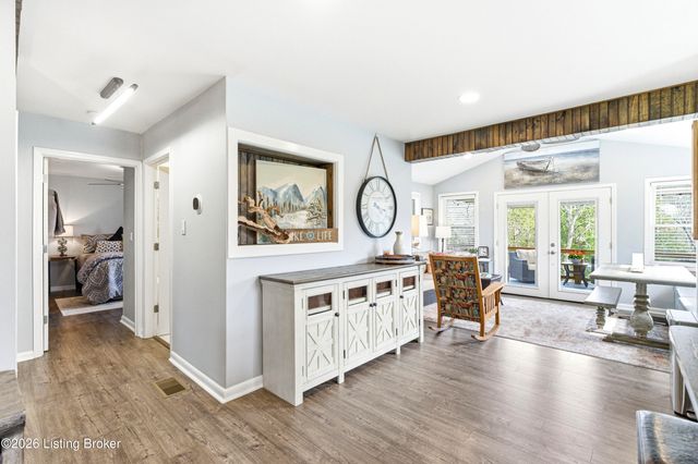 1337 Beaver Lake Rd, Lawrenceburg, KY 40342