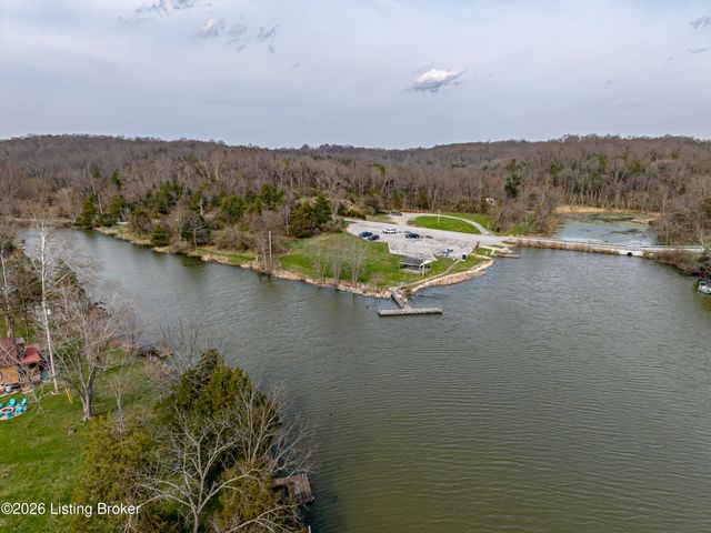 1337 Beaver Lake Rd, Lawrenceburg, KY 40342