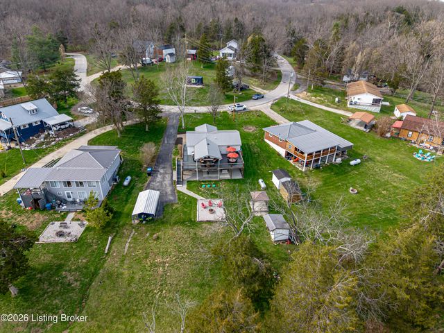 1337 Beaver Lake Rd, Lawrenceburg, KY 40342