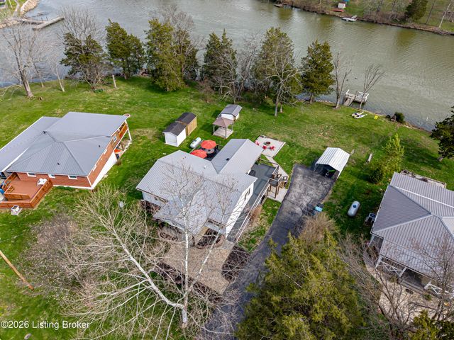 1337 Beaver Lake Rd, Lawrenceburg, KY 40342