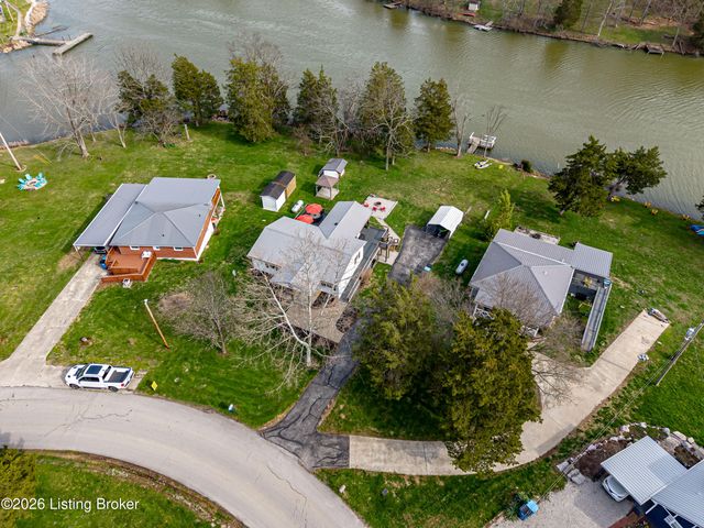 1337 Beaver Lake Rd, Lawrenceburg, KY 40342