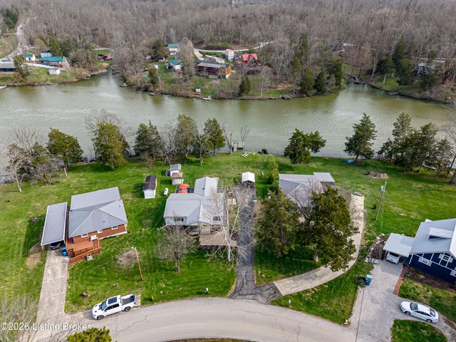 1337 Beaver Lake Rd, Lawrenceburg, KY 40342