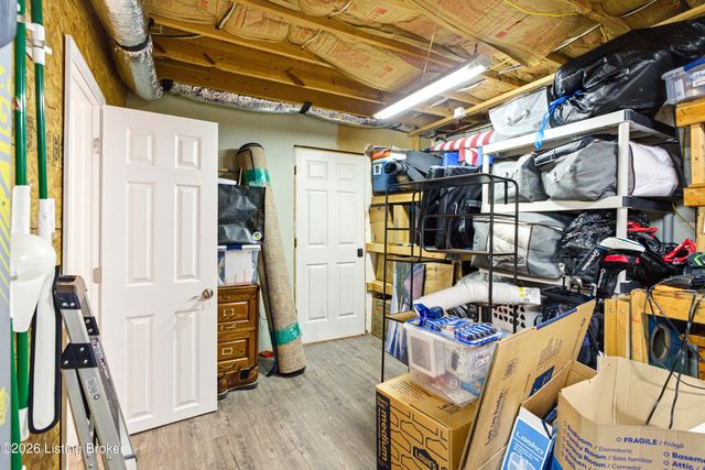 1337 Beaver Lake Rd, Lawrenceburg, KY 40342