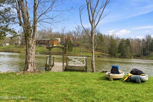 1337 Beaver Lake Rd, Lawrenceburg, KY 40342