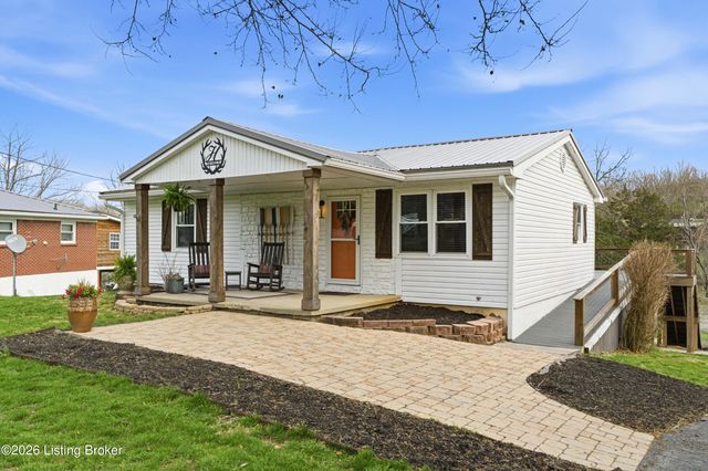 1337 Beaver Lake Rd, Lawrenceburg, KY 40342