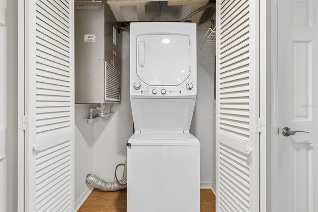 10340 CARROLLWOOD LANE 163, Tampa, FL 33618