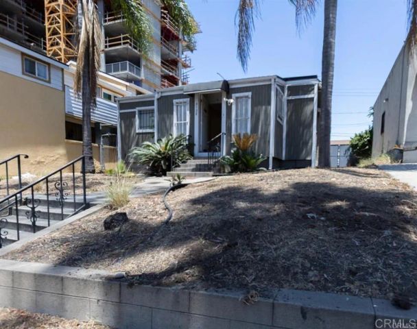3128 El Cajon Boulevard, San Diego, CA 92104